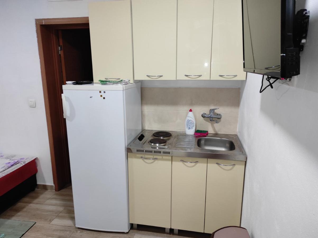 Apartment Perutovic 苏托莫雷 外观 照片