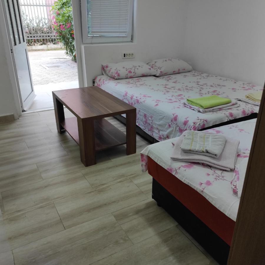 Apartment Perutovic 苏托莫雷 外观 照片