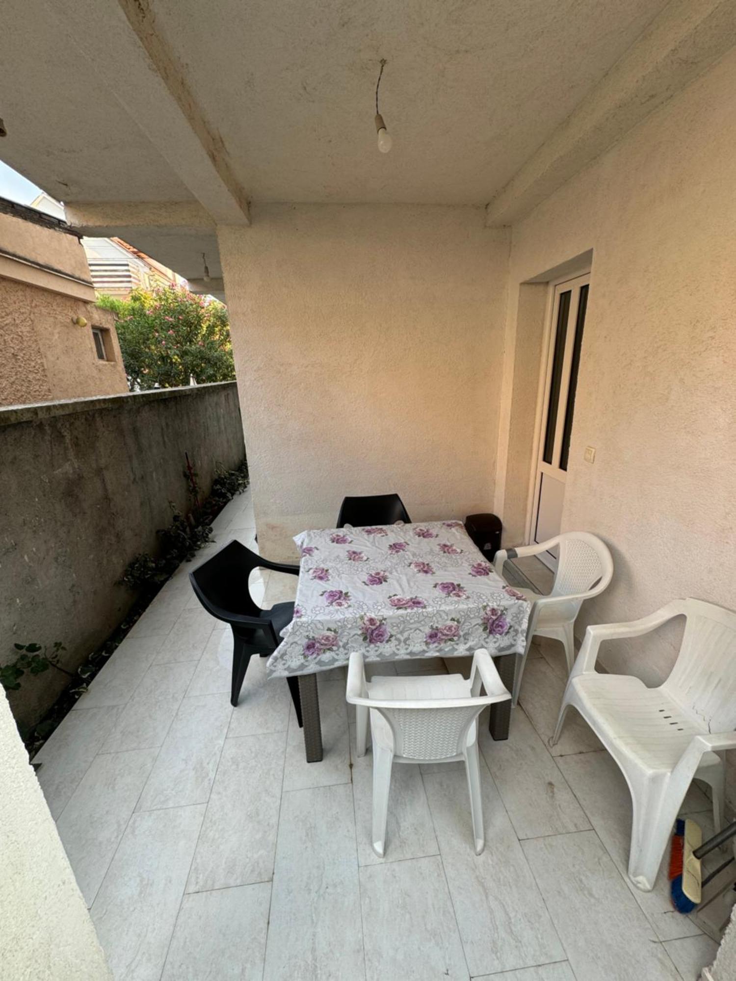 Apartment Perutovic 苏托莫雷 外观 照片
