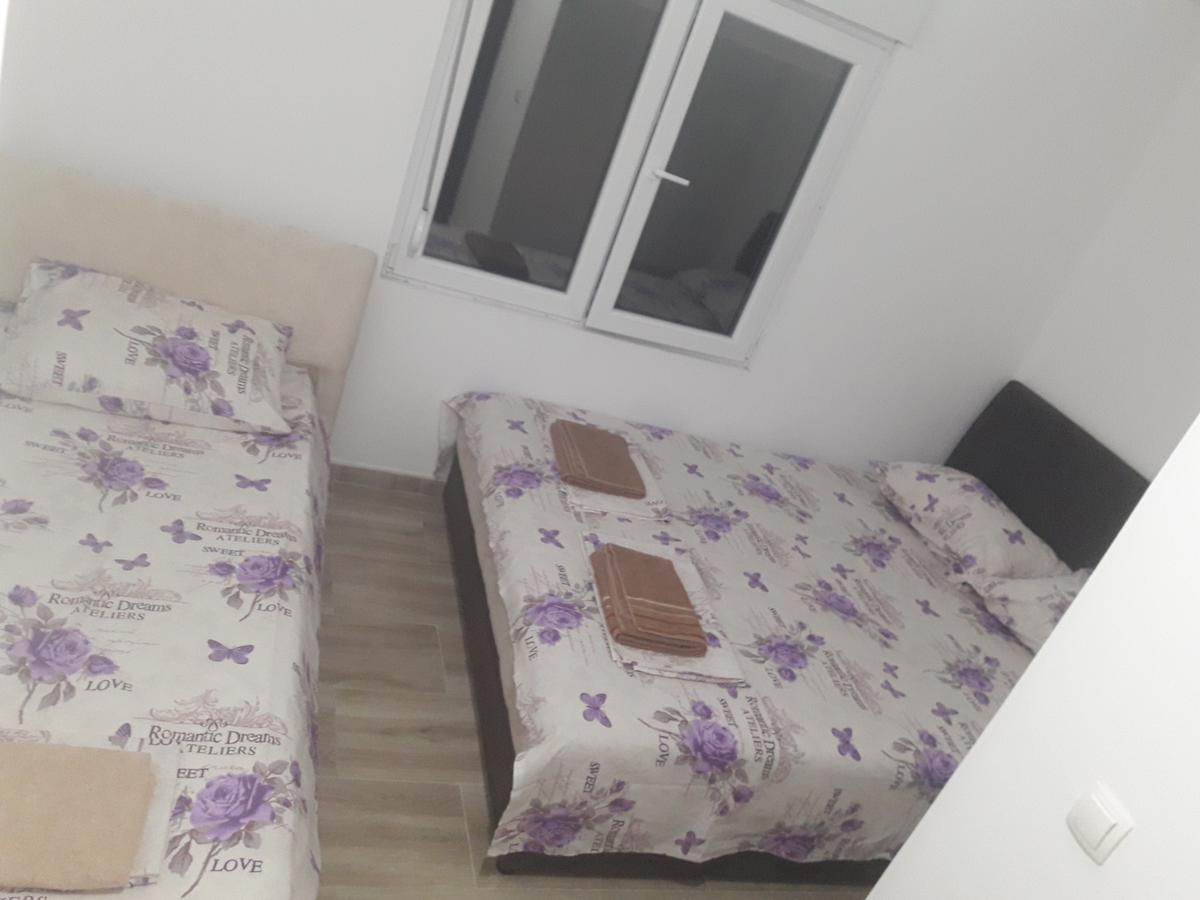 Apartment Perutovic 苏托莫雷 外观 照片