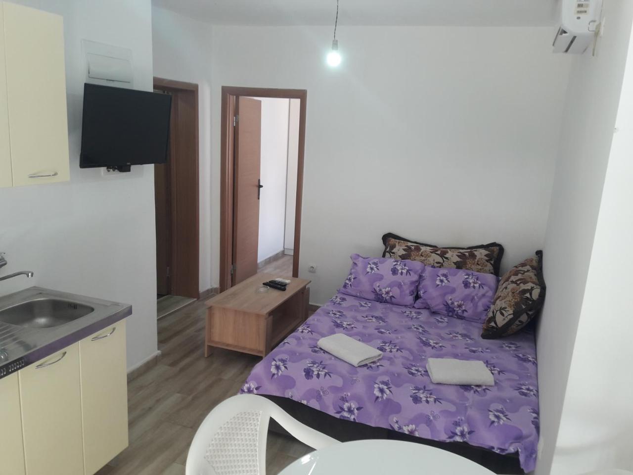 Apartment Perutovic 苏托莫雷 外观 照片