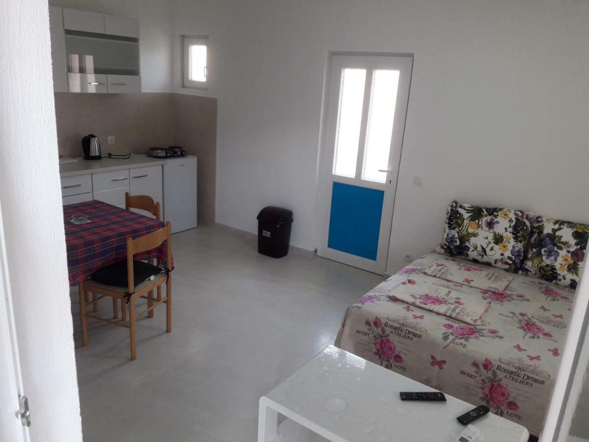 Apartment Perutovic 苏托莫雷 外观 照片