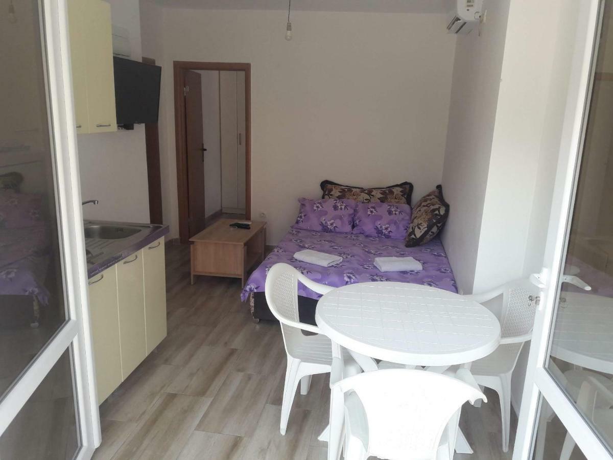 Apartment Perutovic 苏托莫雷 外观 照片